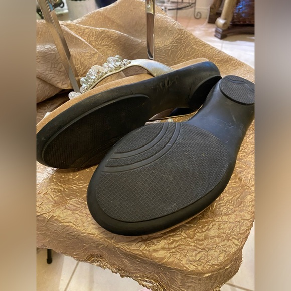 ALFANI BEADED SANDALS NWOT - Picture 4 of 7